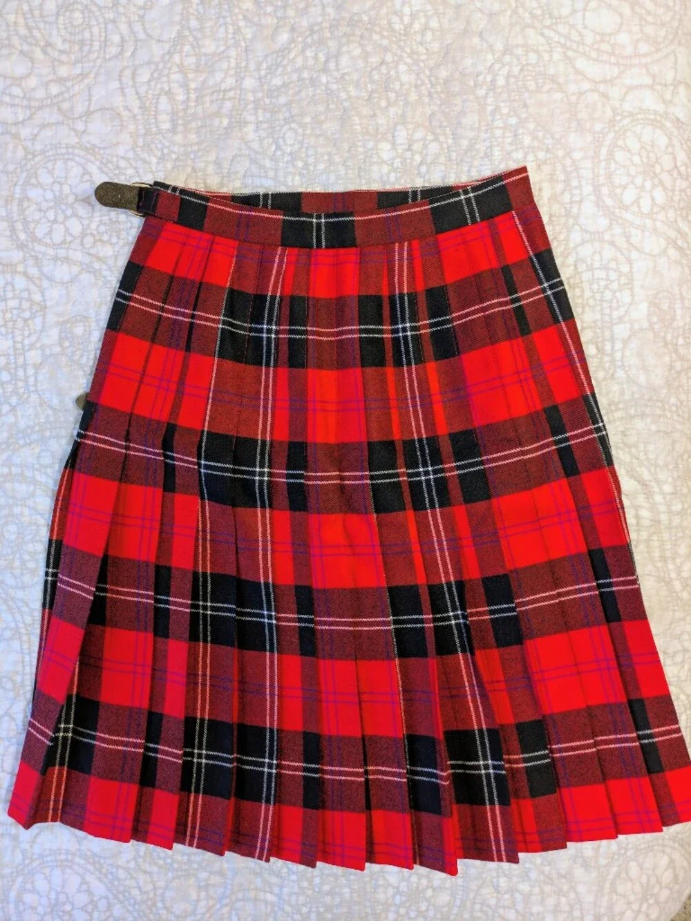 Glengary Scotland Vintage 100% Wool Tartan Wrap Pleated Skirt with Buckle Detail - Picture 7 of 15
